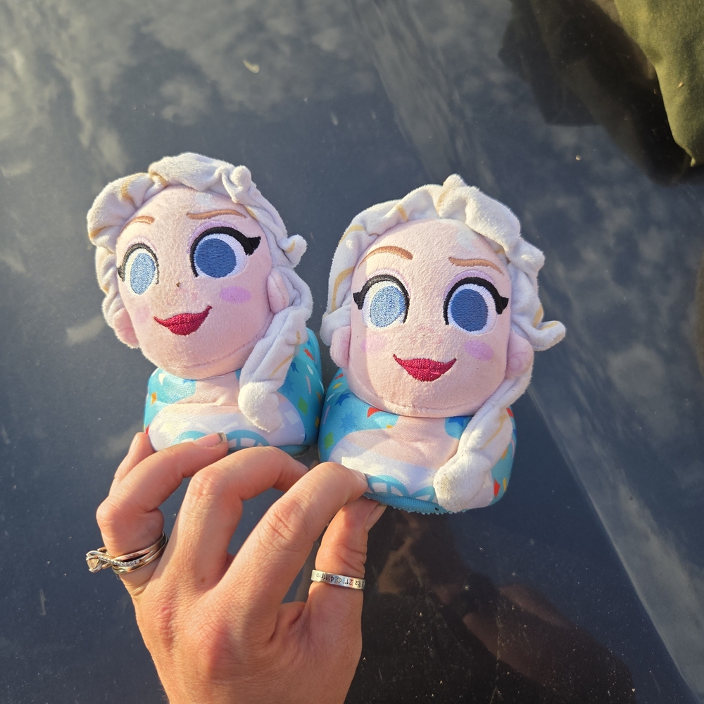 Cute Elsa Plush Slippers
